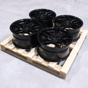 Set of CVR3 19x9,5 ET45 5x112 Gloss Black