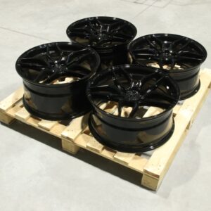 Set of CVR3 20x9 ET35 + 20x10 ET27 5x112 Platinum Black
