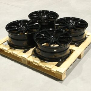 Set of CVR4 19x8 ET27 + 19x8,5 ET40 5x112 Platinum Black