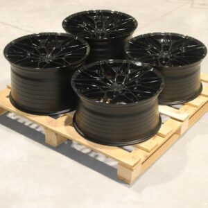 Set of CVR6 20x10 ET37 + 20x12 ET30 5x114,3 Gloss Black