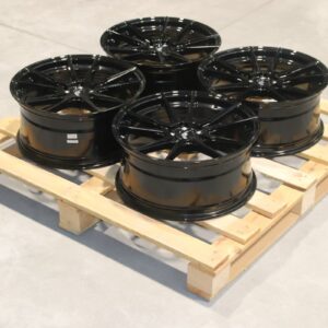 Set of JR21 18x8 ET37 5x100 Gloss Black
