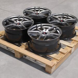 Set of JR25 18x8,5 ET20 5x120 Hyper Black