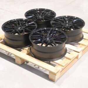 Set of JR28 18x7,5 ET25 4x108 Gloss Black