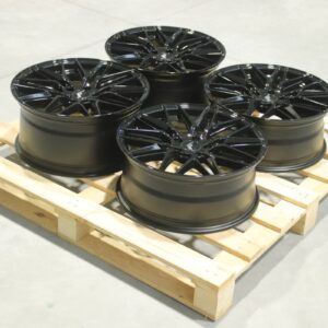 Set of JR28 18x7,5 ET40 + 18x8,5 ET40 5x112 Gloss Black