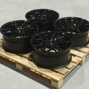 Set of JR28 19x8,5 ET40 5x112 Gloss Black